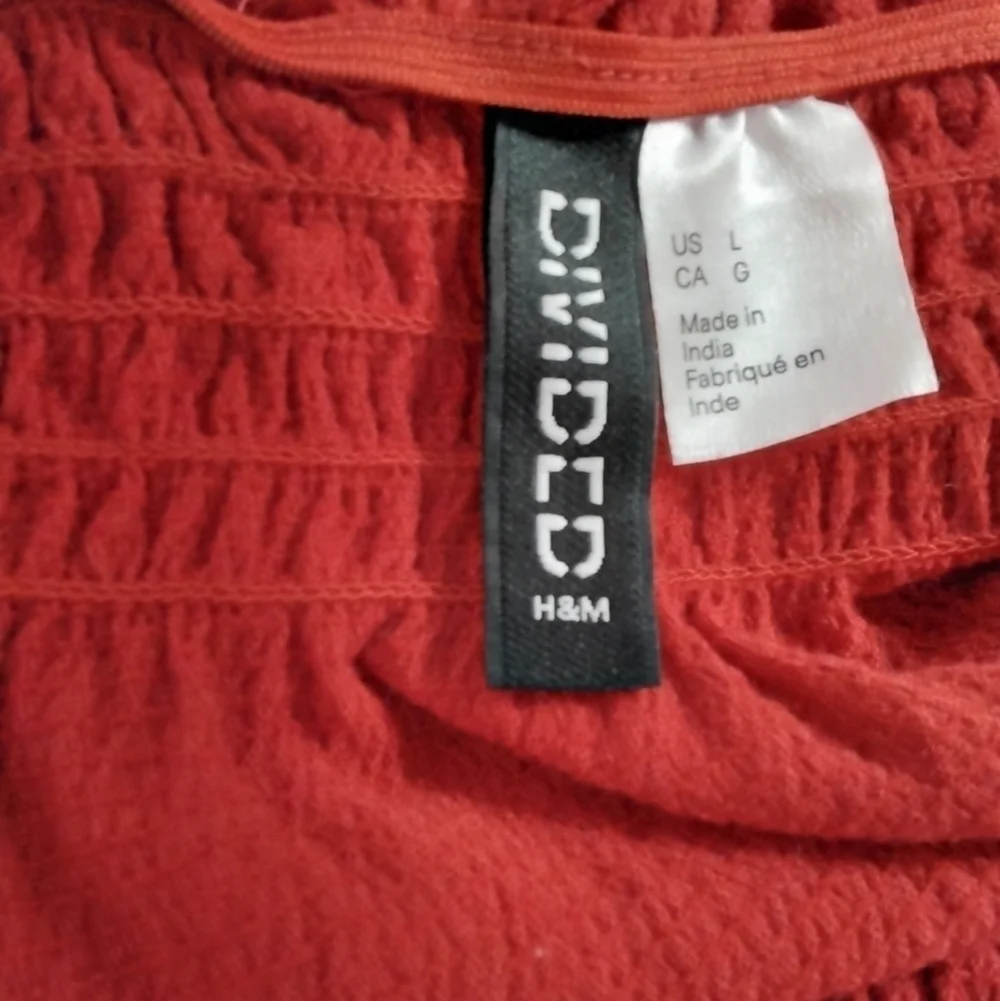H & M Divided Women's Red Off The Shoulder Crop Top Size L